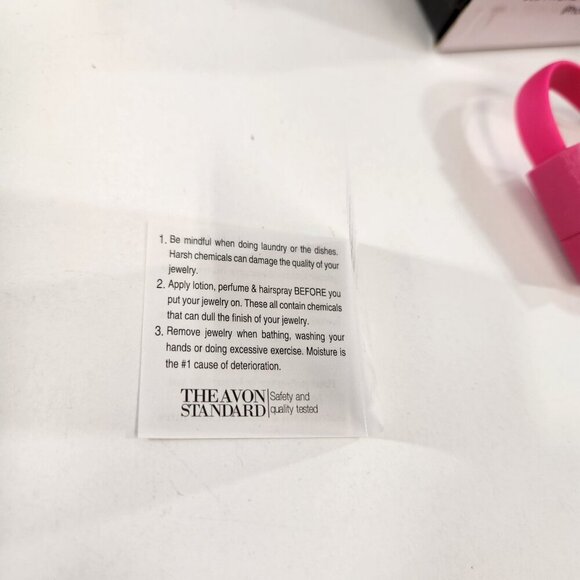 Avon USB Phone Charger Bracelet x 4 iPhone Black Pink NEW - Picture 5 of 10